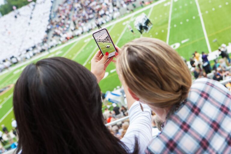 Speeding Up the Fan Experience with 5G