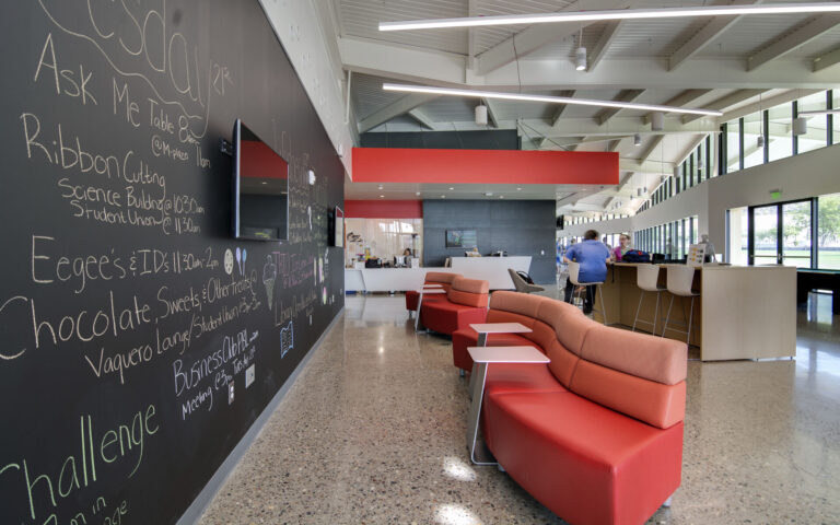 Everingham Student Union – Central Arizona College